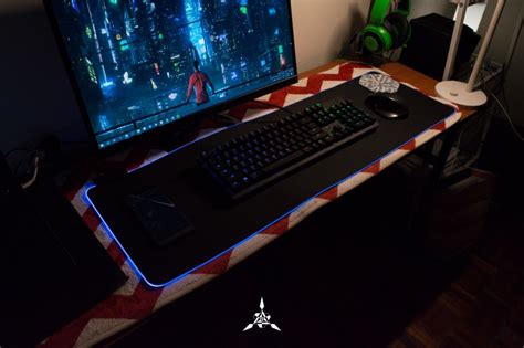 Razer Goliathus Extended Chroma Review: Let there be Light on your Mousepad