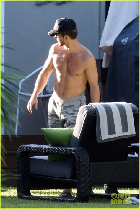 Photo Ryan Kwanten Shows Off Amazing Shirtless Body In Australia 23