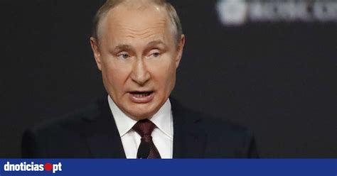 Putin promulga lei que retira a Rússia do tratado Céus Abertos