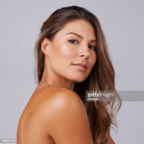 Beautiful Woman Face Body Imagens E Fotografias De Stock Getty Images