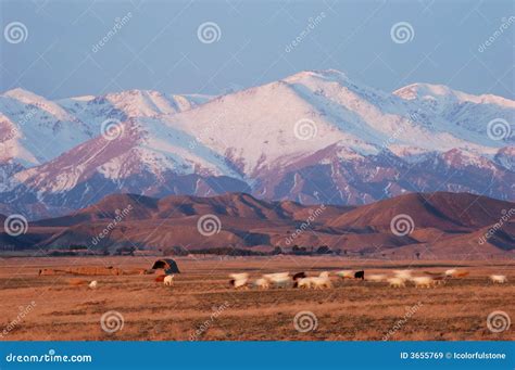 Tianshan Mountain in Sunrise Stock Image - Image of gorgeous, sunlight ...