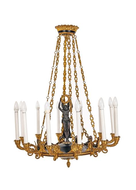 Lampadario In Bronzo Brunito E Dorato A Dodici Luci Asta Antiquariato