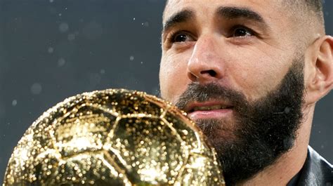 Karim Benzema Son Ballon Dor Présenté En Prison Grosse Polémique