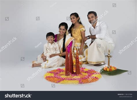 1608 Onam Men Stock Photos Images And Photography Shutterstock