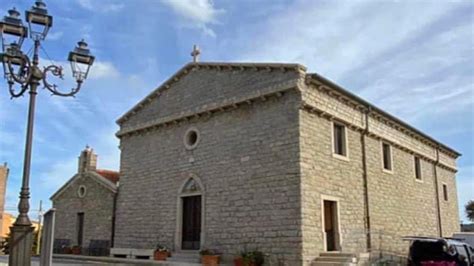 Sant Antonio Di Gallura Chiesa Chiusa Per Problemi Al Tetto Dalla