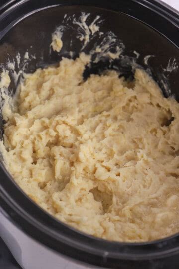 Slow Cooker Mashed Potatoes • The Diary Of A Real Housewife