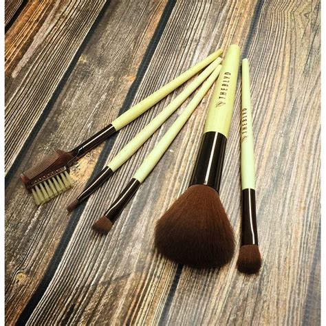 5 Piece Bamboo Makeup Brush Set Bellechic