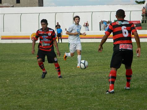 Campinense vence o Sousa por 2 a 0 e rouba do adversário a vaga no G