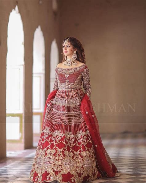 Moomal Khalid Latest Gorgeous Bridal Shoot Bridal Dress Design