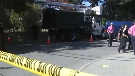 Tree Trimmer Dies After Falling Into Wood Chipper In California Us