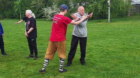 楊氏太極拳 He Yong Gan Tai Chi applicatie oefenen in Apeldoorn Yang 108