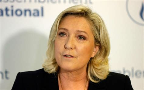 Le D Fi De Le Pen Lors Du Congr S Du Rn Remobiliser Ses Troupes Pour