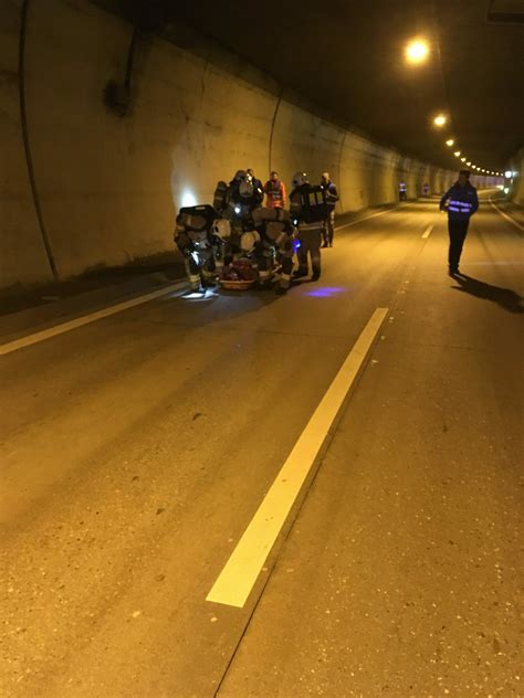 Zwei Schwerverletzte Ein Horror Unfall Im Grazer Plabutschtunnel Graz