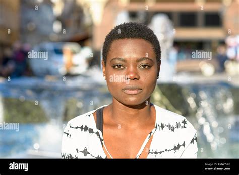 Deadpan expression hi-res stock photography and images - Alamy