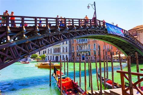 Ponte Dell`Accademia Bridge Grand Canal Venice Italy Editorial Image ...