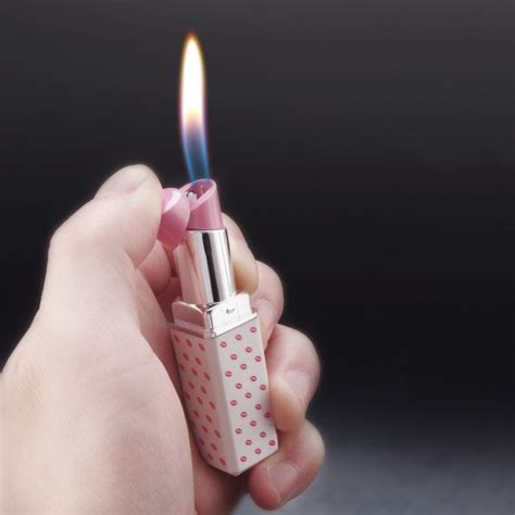 2021 Creative Mini Lighter Butane Gas Refillable Lipstick Shape Cigarette Lighters For Women