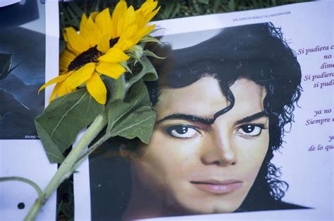 Michael Jackson Il Film Sulla Sua Vita E Sulla Sua Morte Ladyblitz It