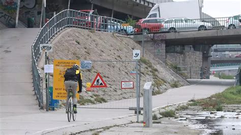 Wienfluss Radweg Nach Hochwasser Endlich Wieder Offen Hochwasser