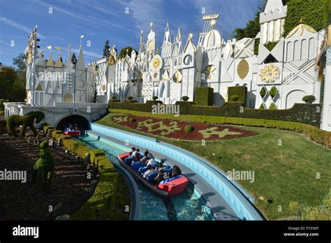 Its a small world, Xmas display ride at Disneyland, Los Angeles Stock Photo: 90424622 - Alamy