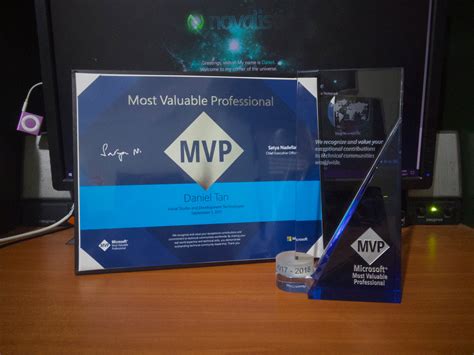 My Microsoft MVP Award gift package is here! • blog.NOVALISTIC