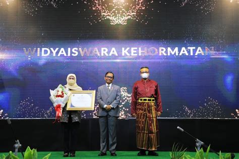 Pemprov Jatim Borong Penghargaan Di Lan Ri Award Gubernur