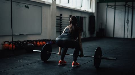 Use These Deadlift Variations For A Full Body Workout The Goodlife Fitness Blog