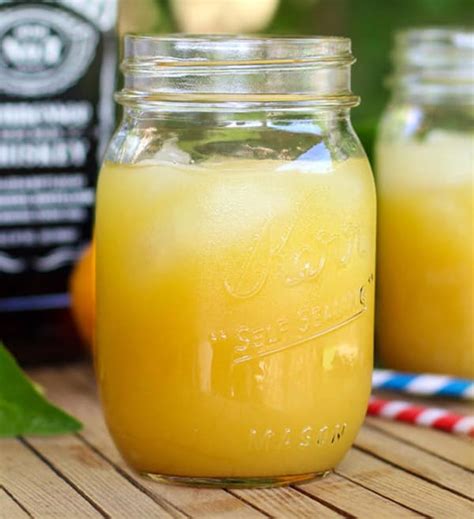 17 Iced Tea Cocktail Recipes To Cool You Down This Summer