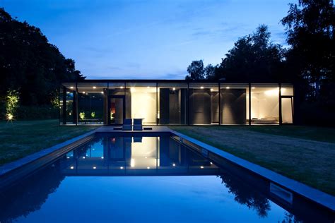 Ultra Modern Minimal Glass House Modern Design By