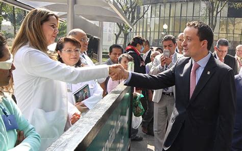 Los Médicos Y Las Enfermeras Lo Mejor Del Imss Sitio Web Acercando