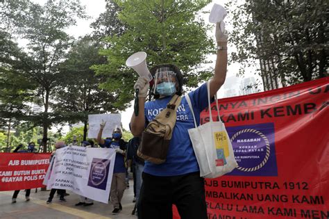 Foto Nasabah Ajb Bumiputera Gelar Aksi Desak Pembayaran Klaim Polis