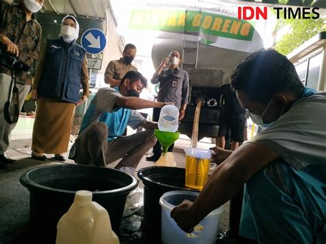 Minyak Goreng Langka Disperindag Jabar Gelar Operasi Pasar