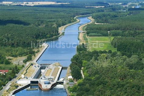 Luftaufnahme Wusterwitz Schleusenanlagen am Ufer der Wasserstraße des