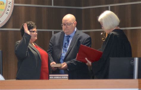 Judge Purvis Reaffirms Oath In Formal Courtroom Ceremony