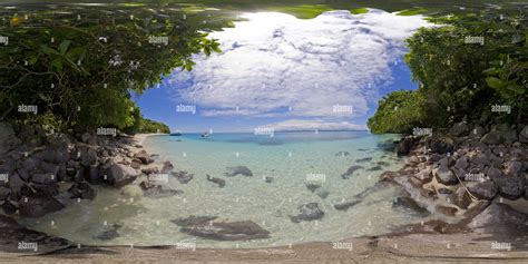 Yanuca island hi-res stock photography and images - Alamy