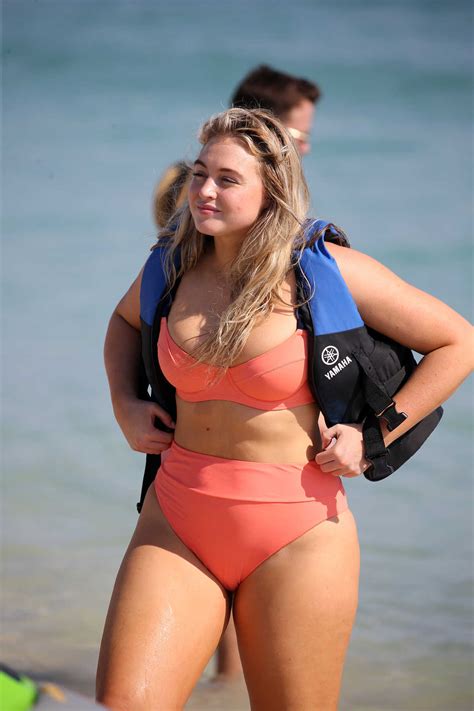 Iskra Lawrence In Bikini On The Beach In Miami Lacelebs Co