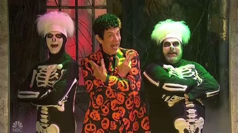 Tom Hanks Makes Snl Appearance With Jack Harlow As David S Pumpkins