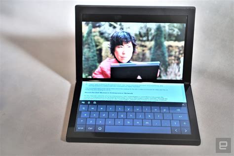 The future of foldable tablets got clearer at CES 2020 | Engadget