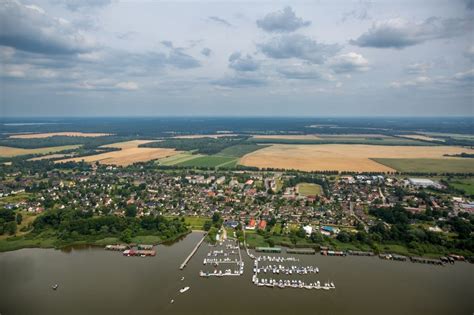 Rechlin Aus Der Vogelperspektive Hafenanlagen Am Ufer Des Hafenbeckens