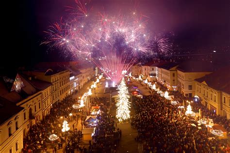 Veselého Silvestra A šťastný Nový Rok 2019 Všetkým ľuďom Dobrej Vôle