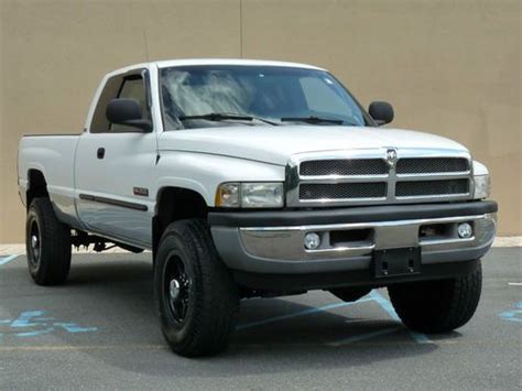 Find Used ~~02~dodge~ram~2500~4x4~diesel~5 9l~cummins~slt~auto~xcab~no