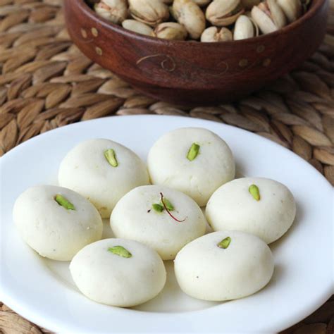 Famous Bengali Sweet Sandesh Recipe | Foodiewish