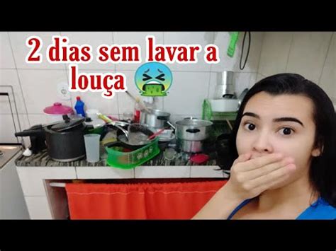 FIQUEI 2 DIAS SEM LAVAR A LOUÇA E SEM LIMPA A COZINHA TAVA NOJENTA A