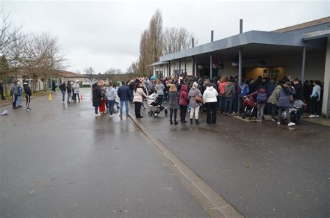 Chorale Des Enfants De L Cole Avant Les Vacances De No L Mairie De