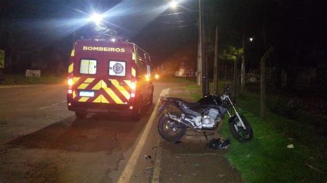 Motociclista De Anos Socorrido Ap S Acidente No Bairro Alto Alegre