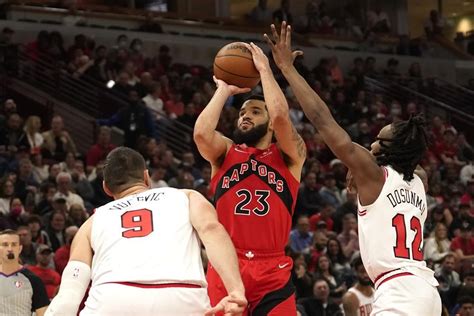 Les Raptors Manquent D Nergie Et S Inclinent Face Aux Bulls