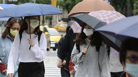 傍晚變天！梅雨鋒面明抵達 母親節全台有雨｜東森新聞：新聞在哪 東森就在哪裡