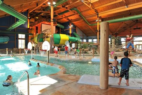 Grand Lodge Waterpark Resort Rothschild Wi Hotel Reviews Photos