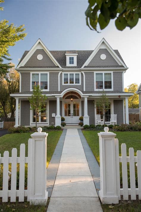 17 Gorgeous Traditional Home Exterior Designs You Will Find Inspiration In smallhouseexteriors # ...