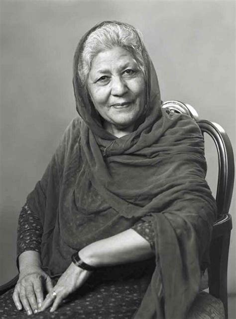 Remembering Bano Qudsia - Super Urdu Mom