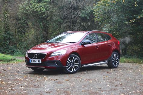 Volvo V40 Cross Country T5 quick review: the perfect winter hatchback?